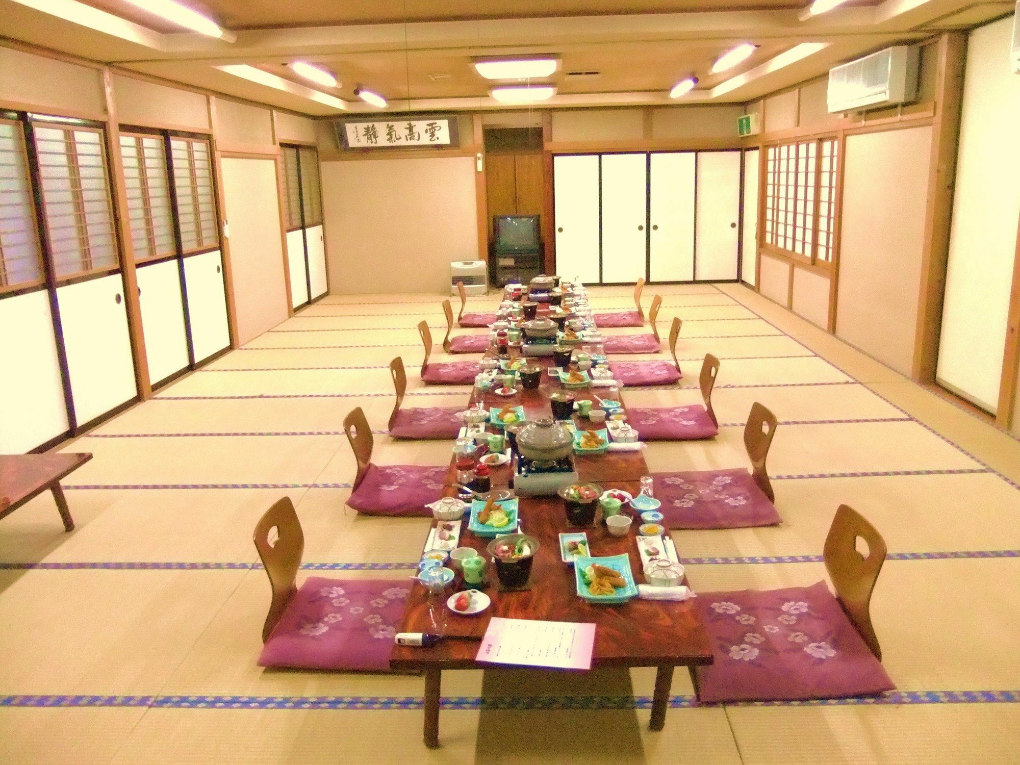 Nishimiyasou Hotel Fujikawaguchiko Eksteriør billede