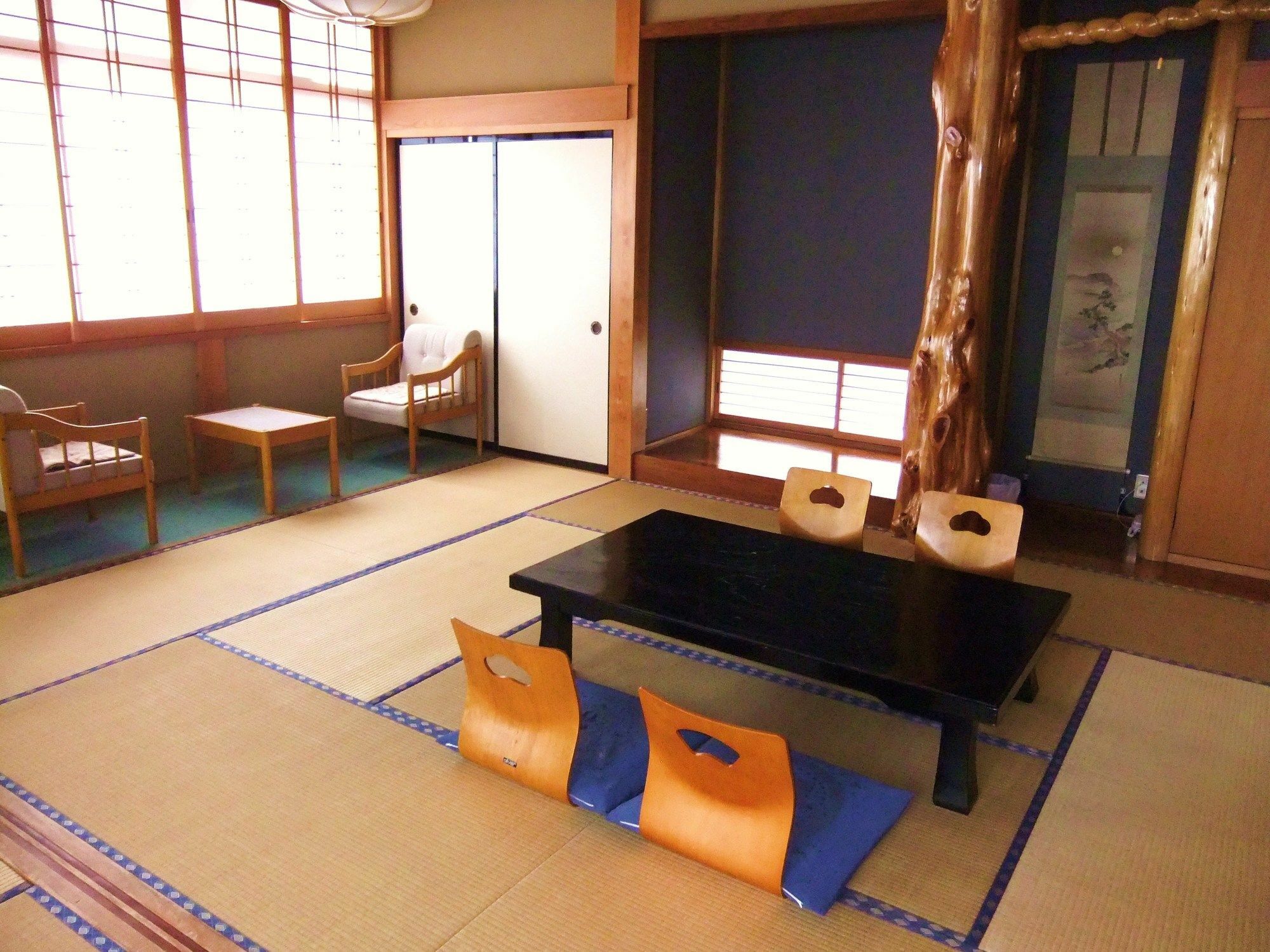 Nishimiyasou Hotel Fujikawaguchiko Eksteriør billede